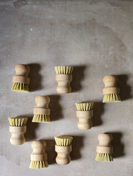 wooden pot scrubber/cleaning brush