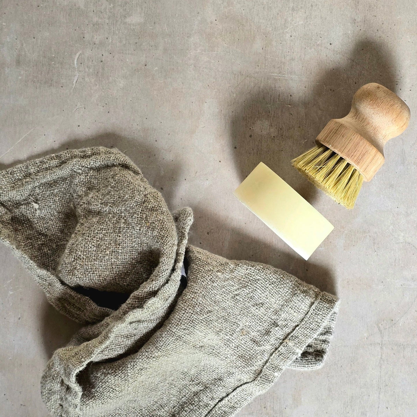 wooden pot scrubber/cleaning brush