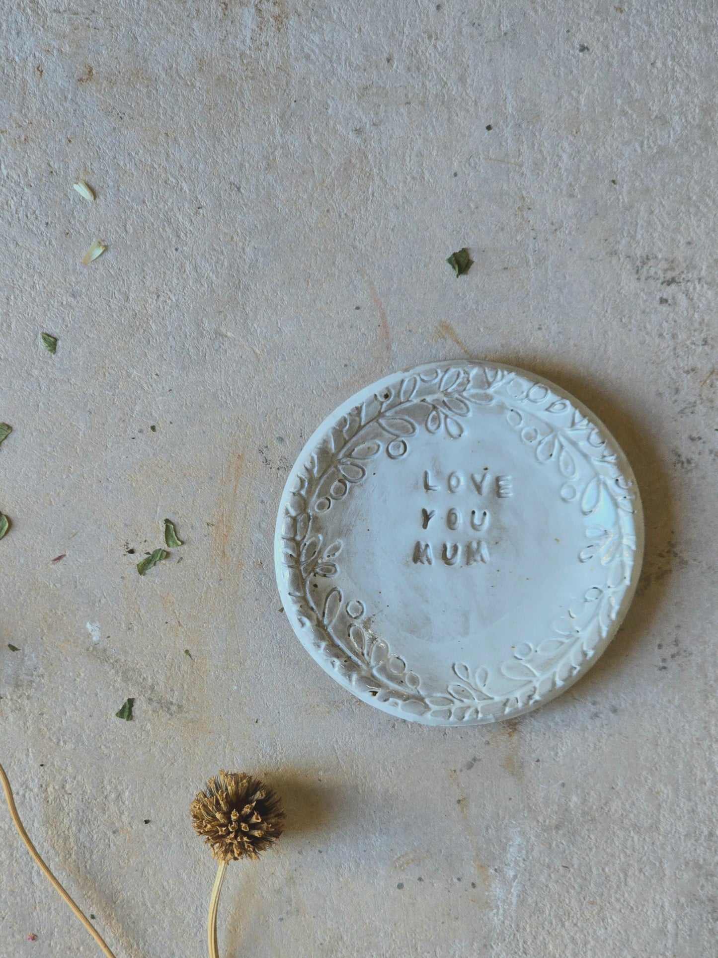 "LOVE YOU MUM" Pottery Dishes - Mum Gift for Her Thank You Gift for Special Mum