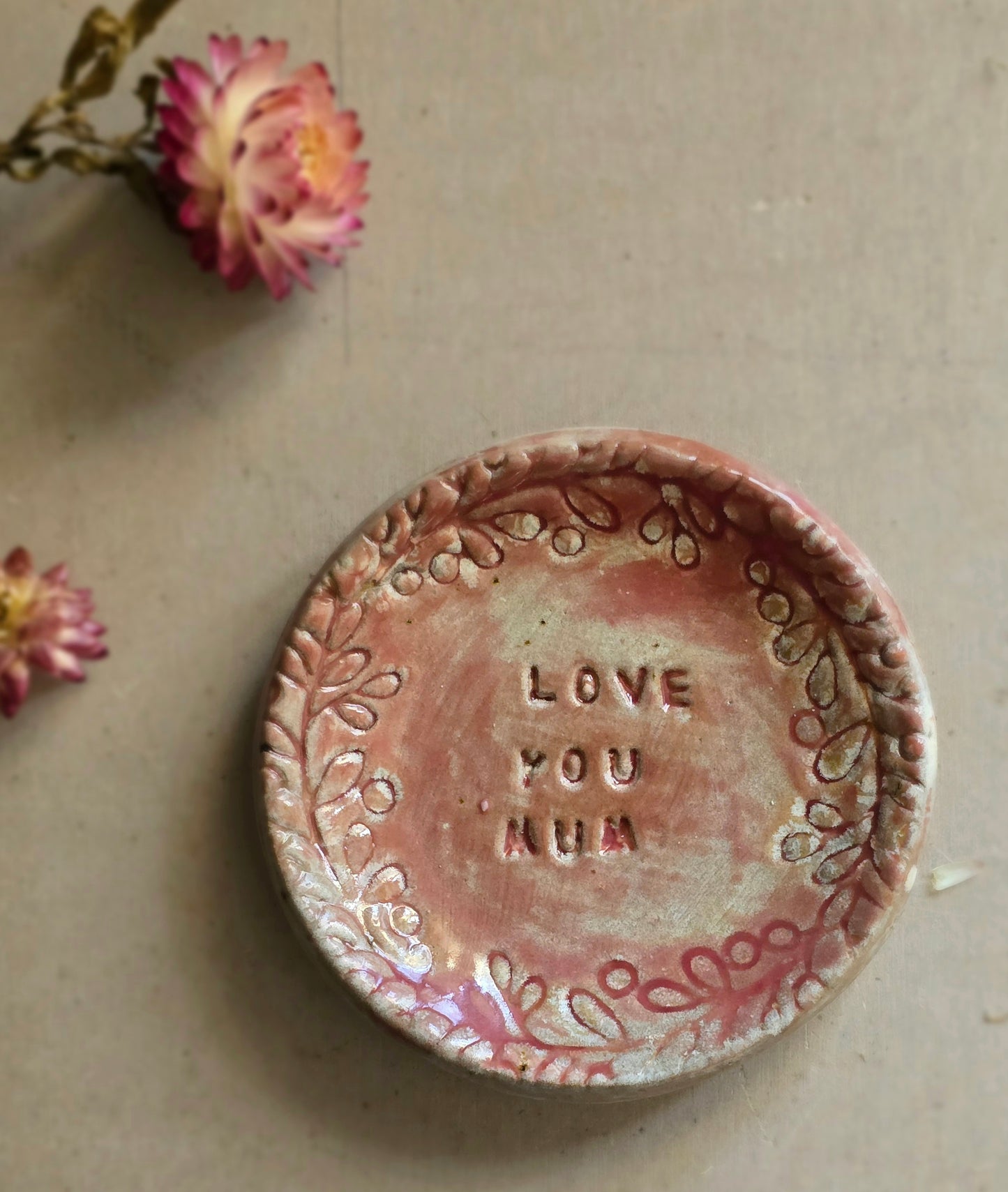 "LOVE YOU MUM" Pottery Dishes - Mum Gift for Her Thank You Gift for Special Mum