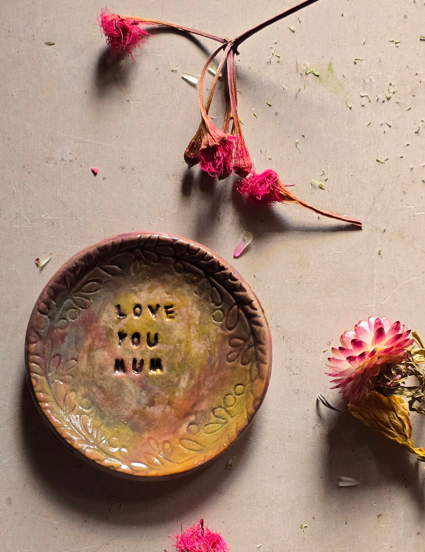 "LOVE YOU MUM" Pottery Dishes - Mum Gift for Her Thank You Gift for Special Mum