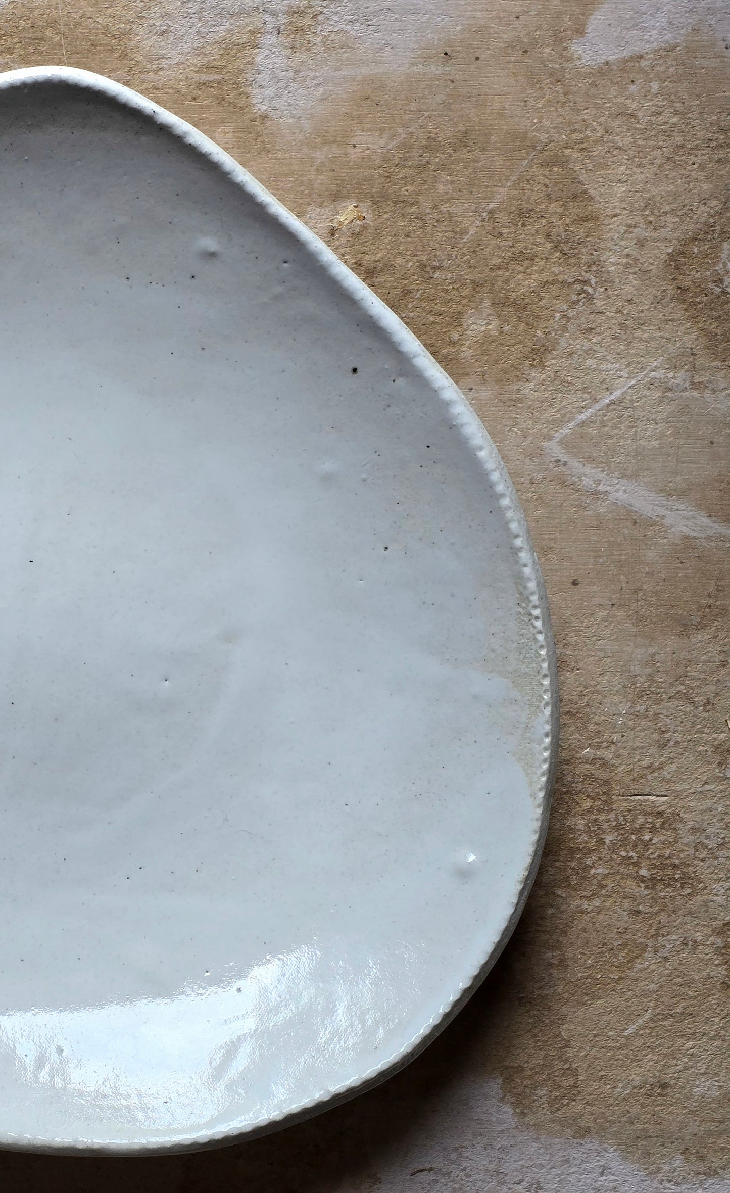 Handcrafted White Ceramic Serving Platter – Organic Egg Shape with Grey Flecks & Earthy Tones – Rustic Decorative Dish for Cheese, Fruit, Pasta & More