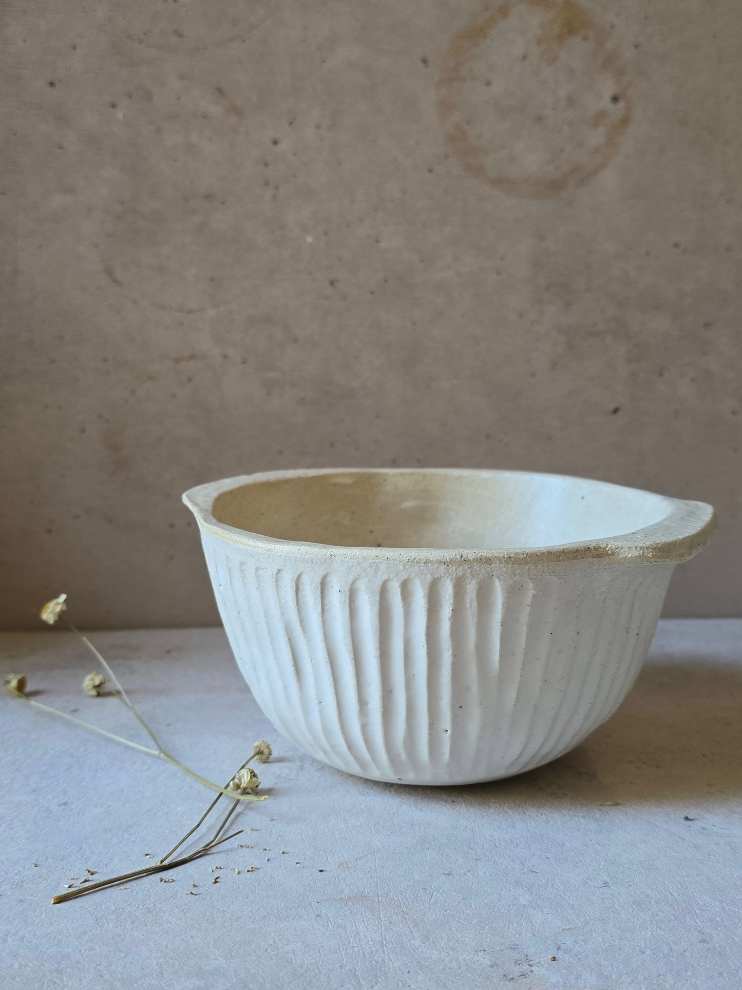 Handmade Stoneware Bowl with Handles – White Milky & Latte Glaze | Rustic Farmhouse Mixing & Serving Bowl