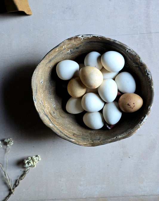 Large Handmade Ceramic Bowl – Caramel Latte Glaze on Black Clay with Scribed Detail