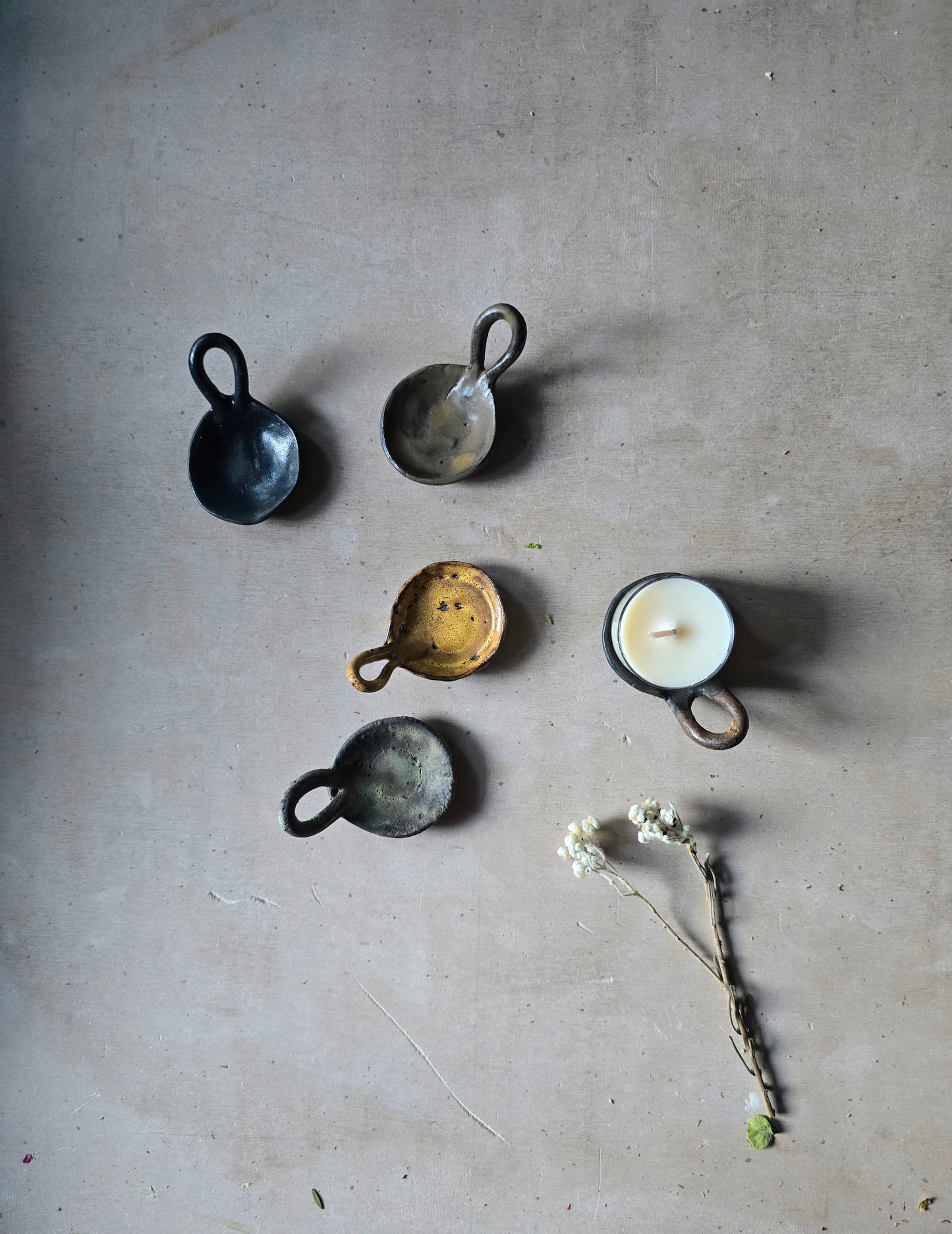 Rustic Handmade Trinket Tray with Handle – Ceramic Ring Dish, Tealight Holder, Mini Hanging Tray