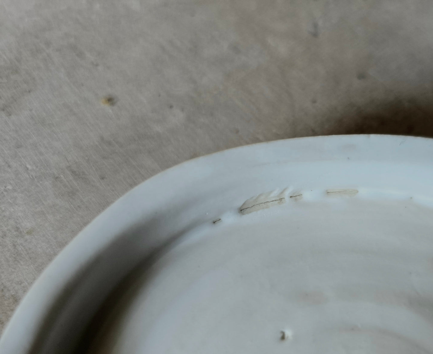 Milky White Stoneware Soap Dish with Drainage Tray – Handmade, Organic Shape, Seconds Quality