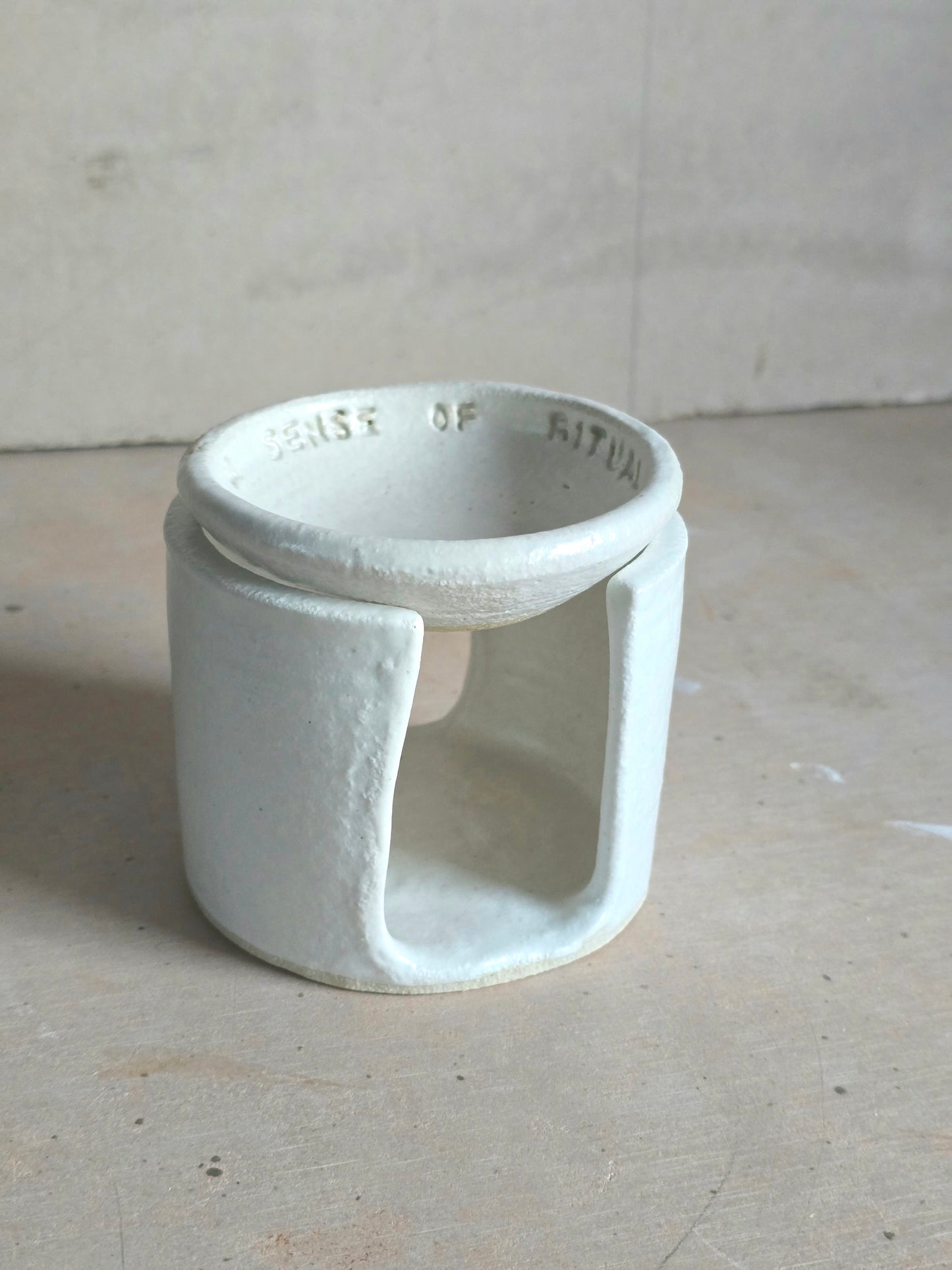 Handmade Ceramic Oil Burner – Essential Oil & Wax Melt Burner | Matte White, Glossy White, or Mahogany Clay Finish