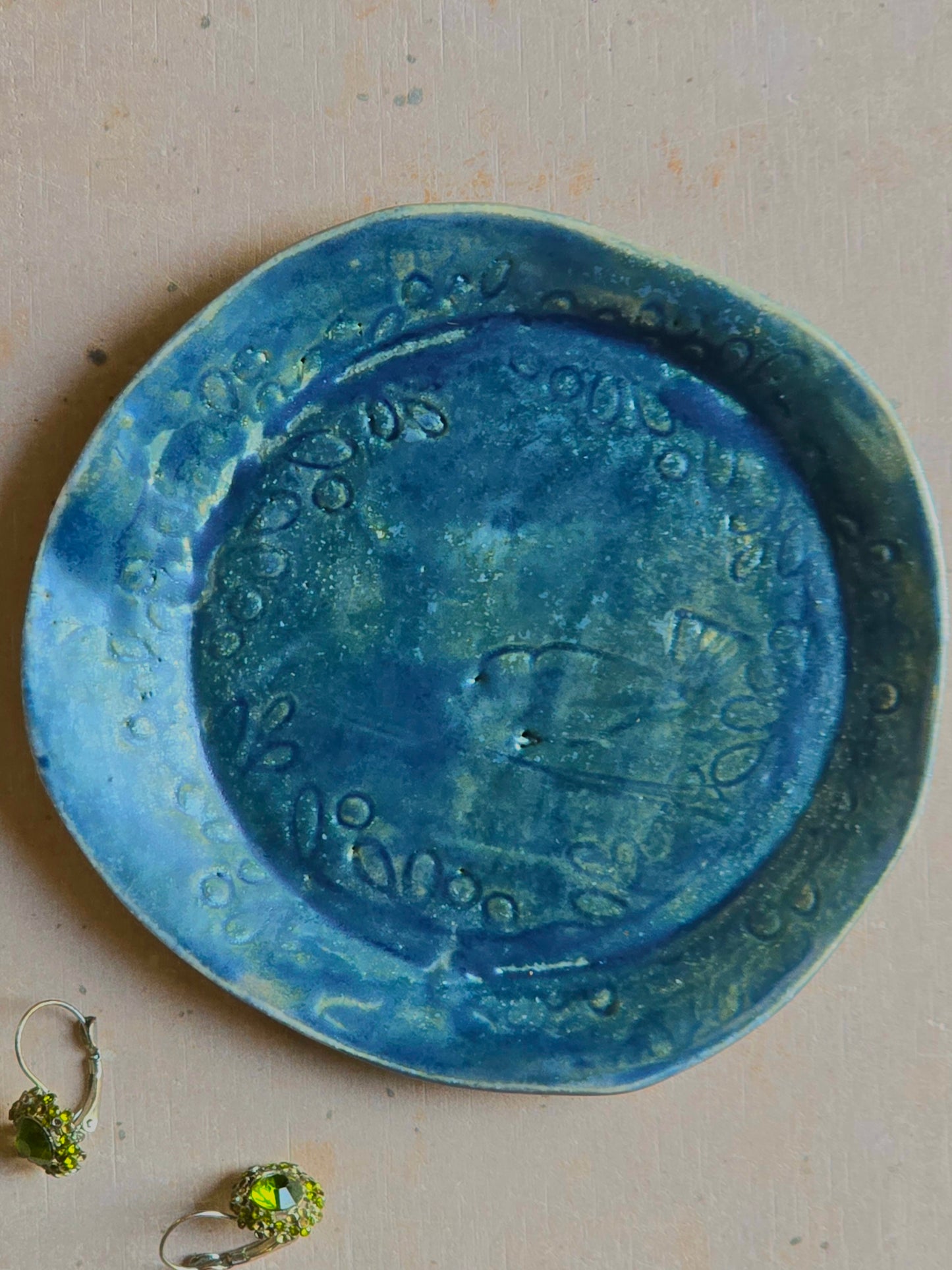 Handcrafted Ceramic Dish – Blue-Green Brushstroke with Leaf & Bird Imprint (Small Plate or Spoon Rest)