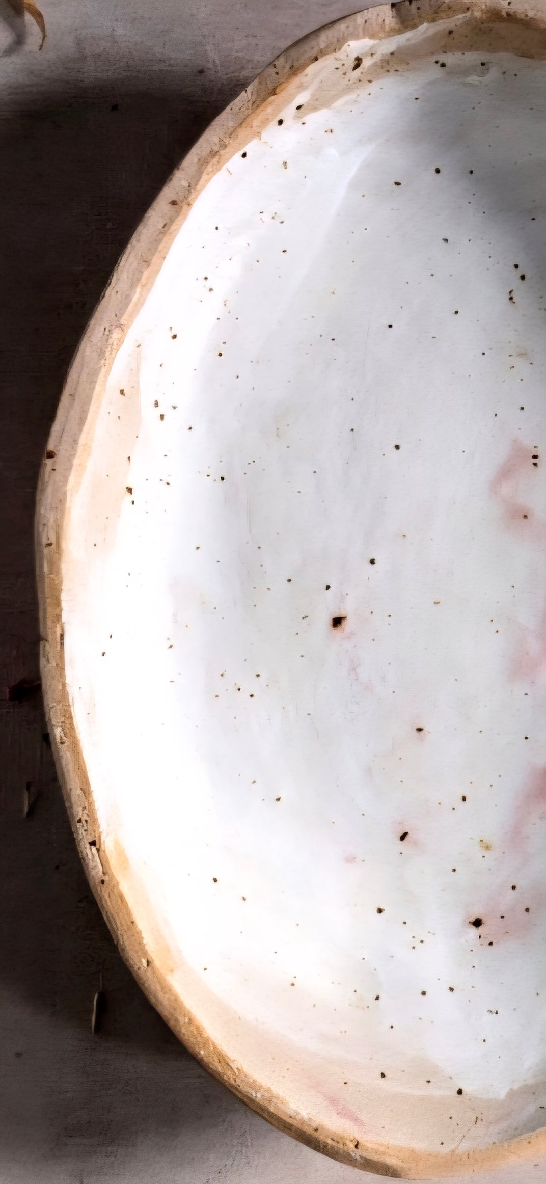 Handcrafted Small Oval Ceramic Dish – White & Plum Glaze with Raw Buff Clay Edges – Unique Rustic Bowl for Serving, Decor & Gifting