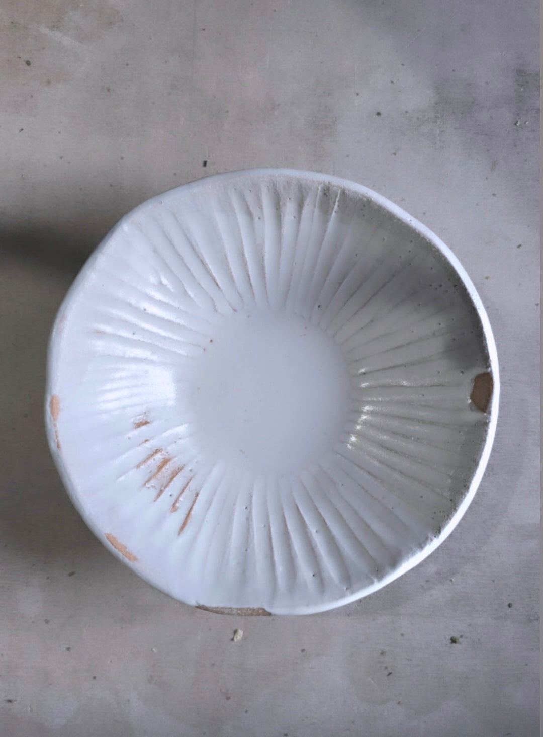 Handmade Ceramic Bowls with Scribed Interior Design – White to Soft Grey Glaze | Everyday Artisan Stoneware