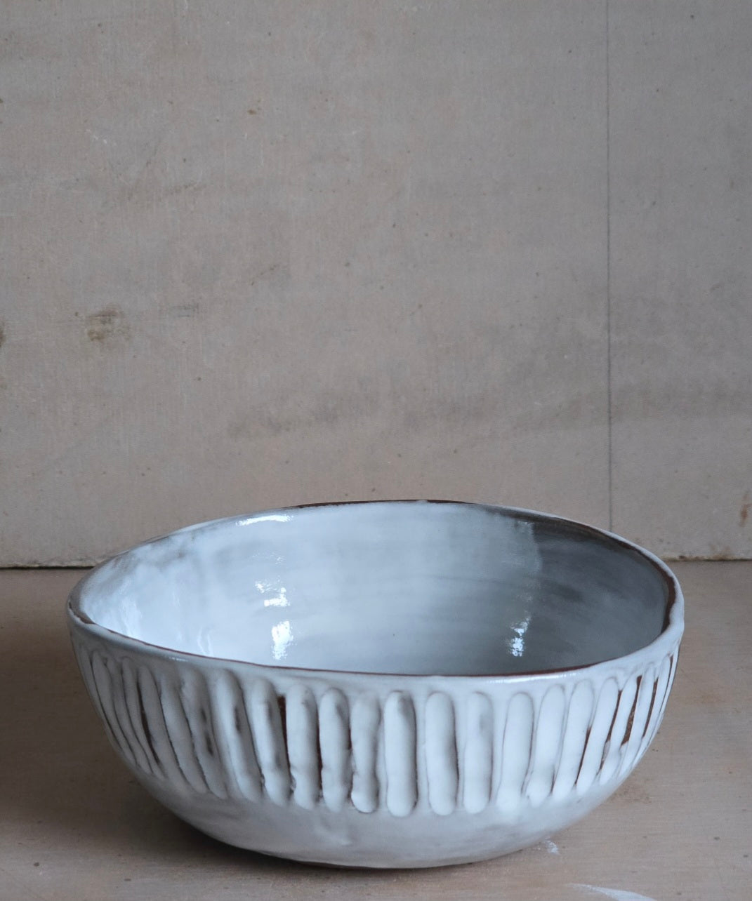 Handmade Mahogany Clay Bowls – Glossy White Glaze with Imprinted Decorative Designs (Leaf, Stitch, Scribed)
