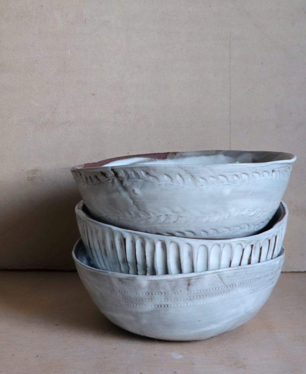 Handmade Mahogany Clay Bowls – Glossy White Glaze with Imprinted Decorative Designs (Leaf, Stitch, Scribed)
