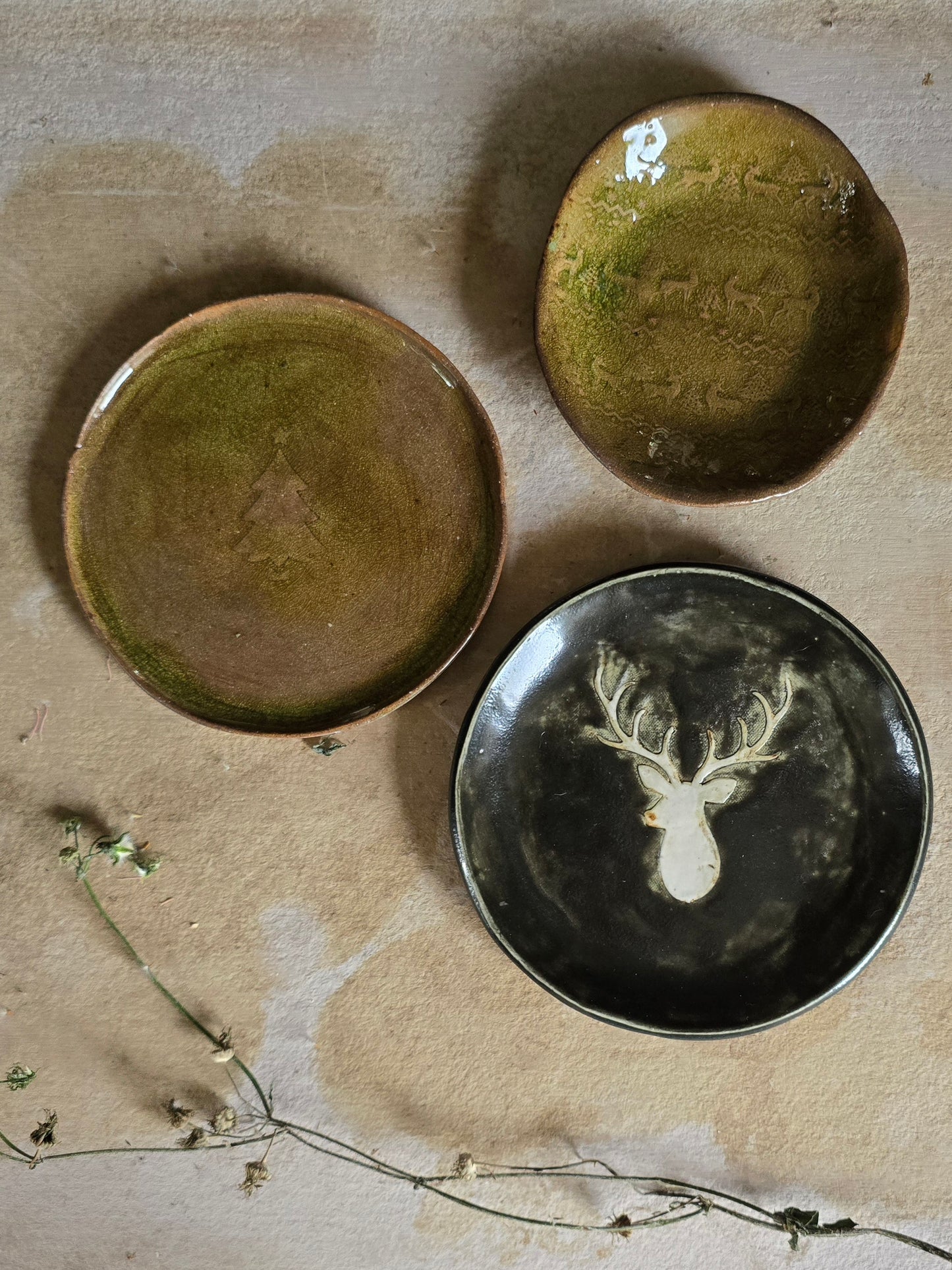 black, dark forest green handpainted white deer round plate/ olive-rust crackle glaze Christmas plates