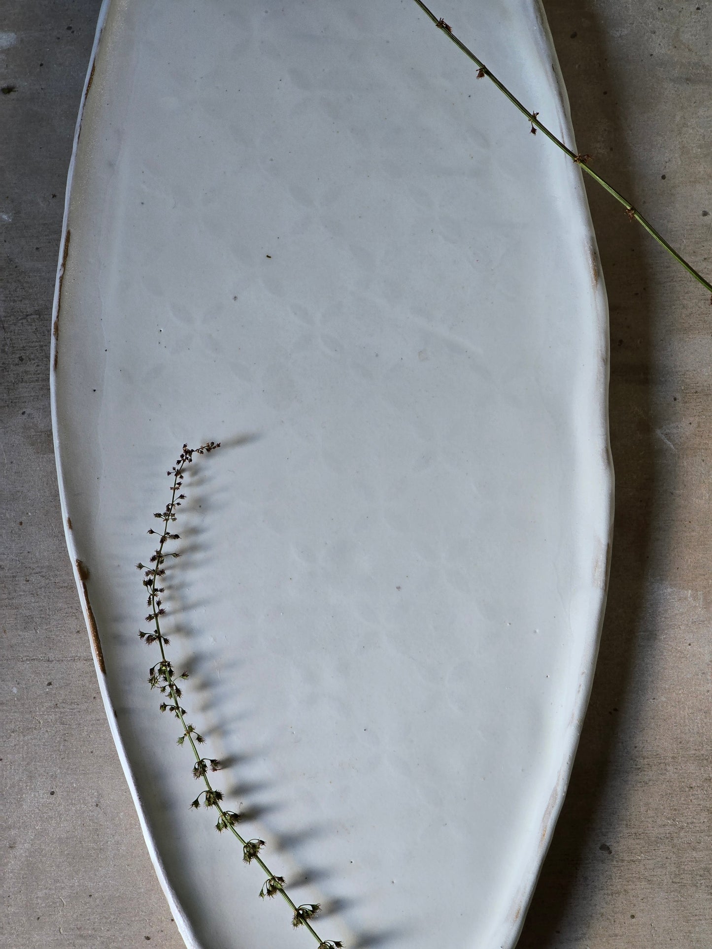 organic shape matte white minimalist serving platter