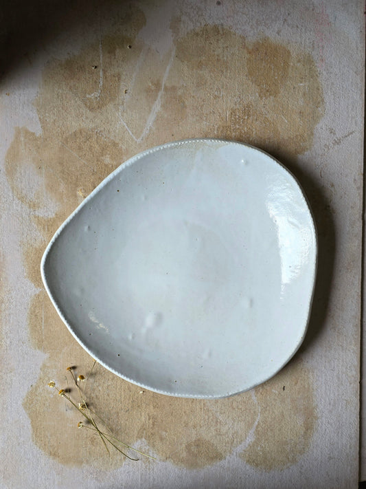 Handcrafted White Ceramic Serving Platter – Organic Egg Shape with Grey Flecks & Earthy Tones – Rustic Decorative Dish for Cheese, Fruit, Pasta & More