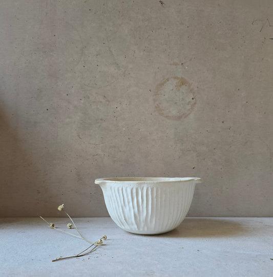 Handmade Stoneware Bowl with Handles – White Milky & Latte Glaze | Rustic Farmhouse Mixing & Serving Bowl