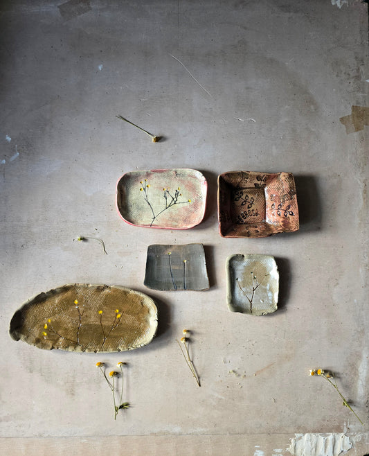 Hand-Painted Trinket Trays – Nature-Inspired Ceramic Catchalls | Multi-Use Decorative Dishes