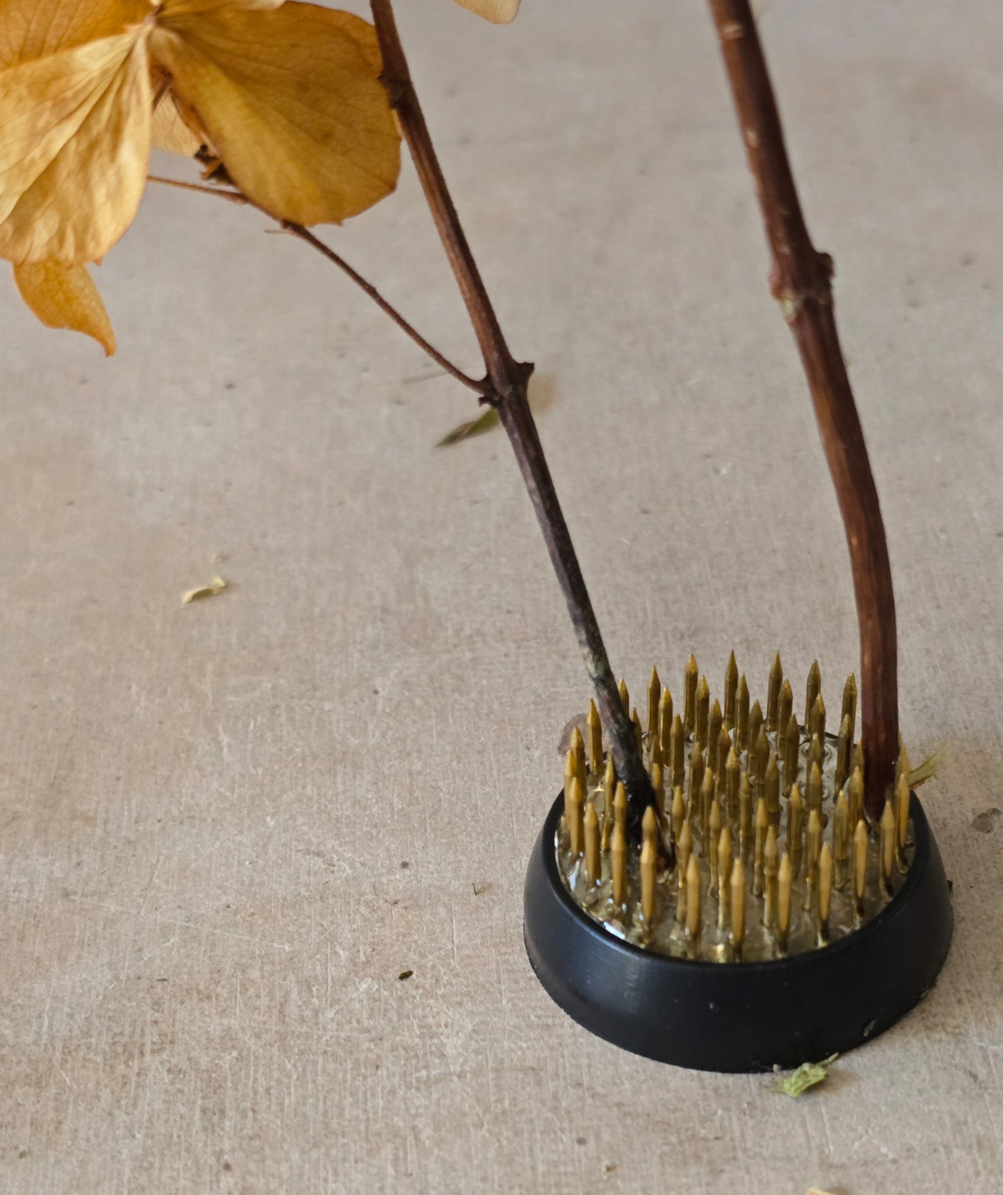 Ikebana Pin Frog – Kenyan Metal & Brass Flower Holder