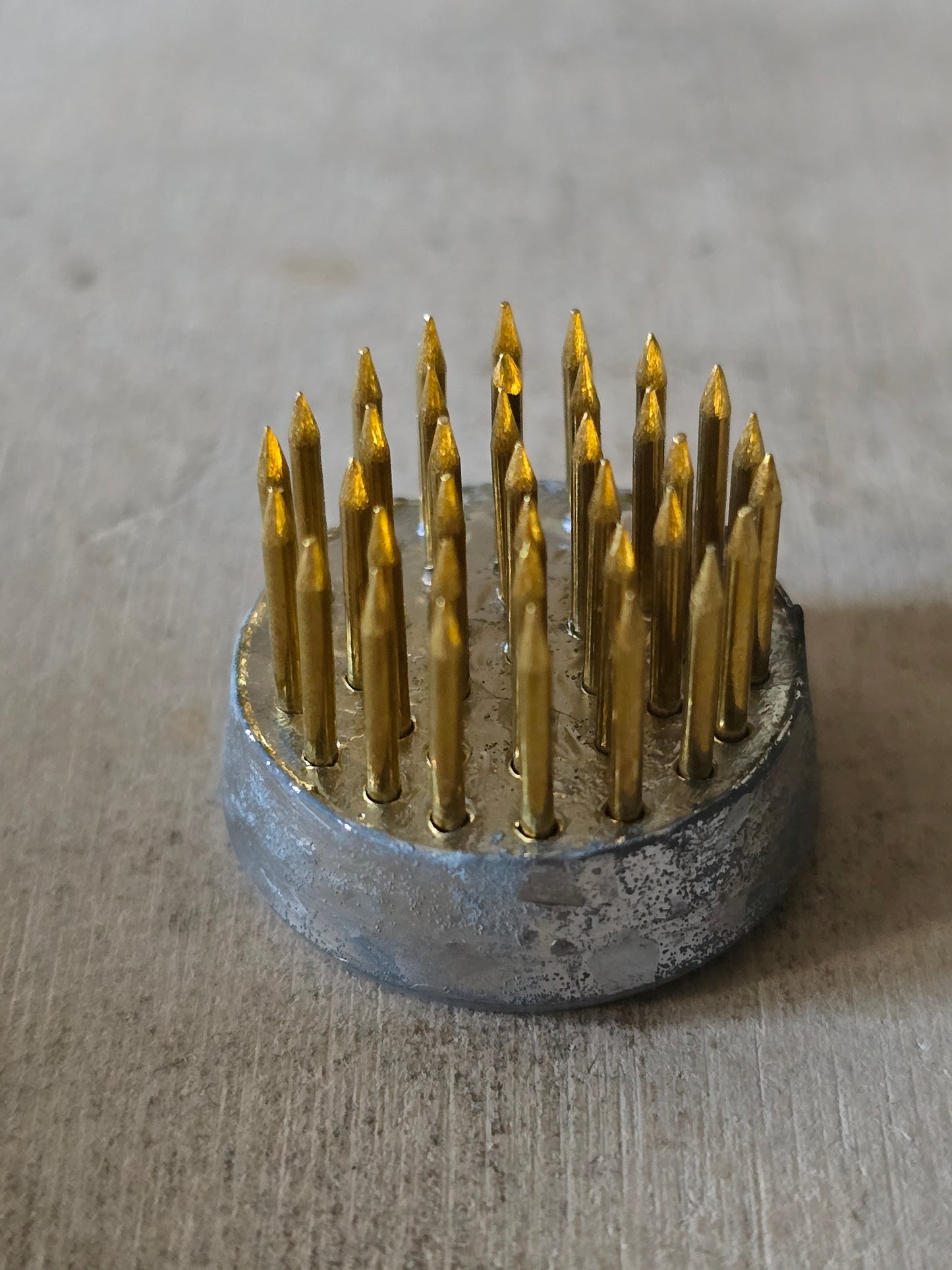 Ikebana Pin Frog – Kenyan Metal & Brass Flower Holder