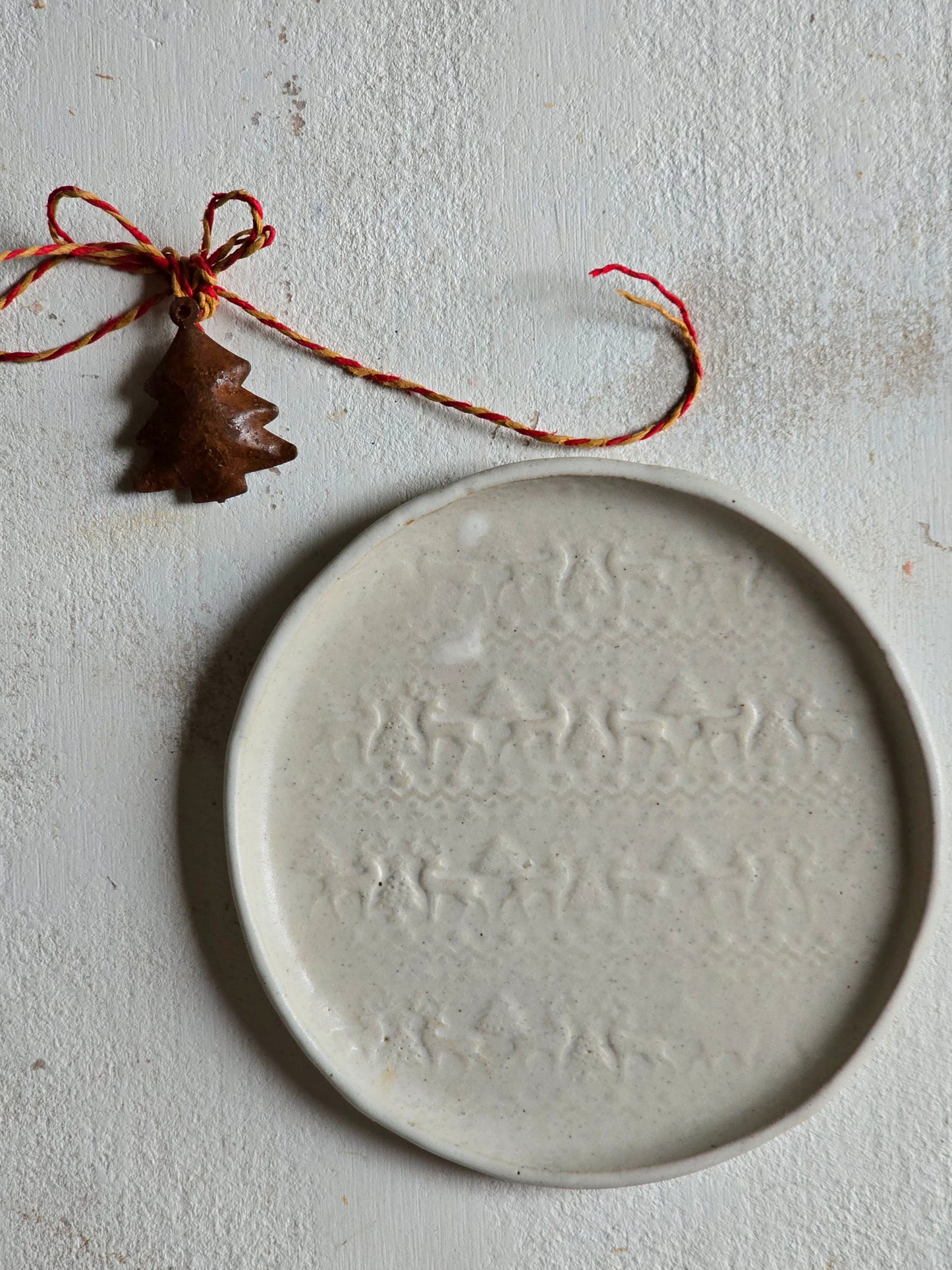 Handcrafted Embossed Deer & Christmas Tree Plate|Soft White - Grey Fleckled Glaze Snack Plate| Holiday Gift