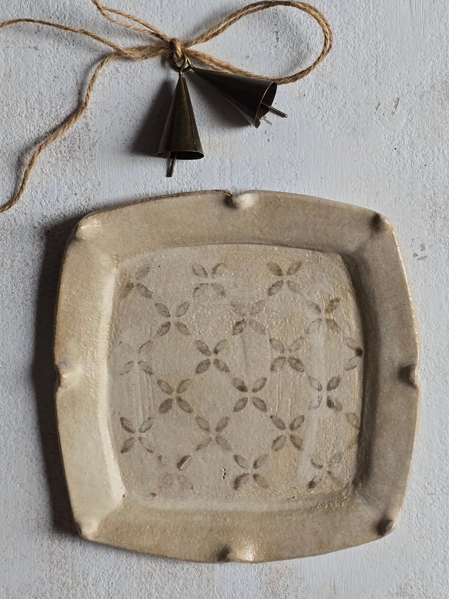 Handcrafted Fluted Square Plate — Olive Daisy on Stony Beige