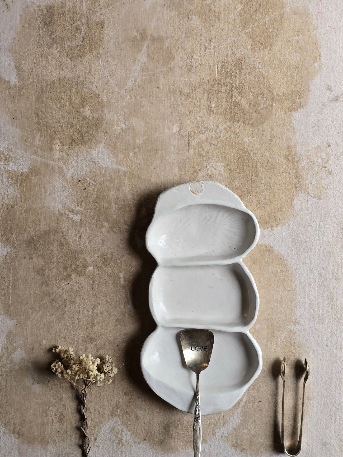 Soft Grey-White Three-Section Serving Dish | Handcrafted Ceramic Platter with Organic Form