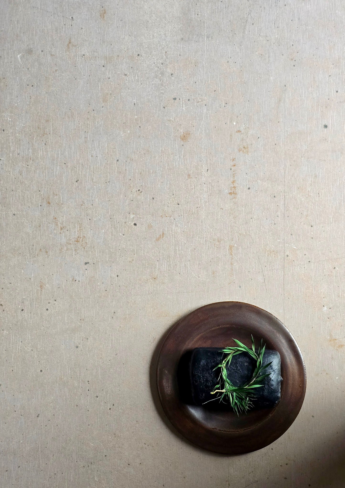 Handcrafted Ceramic Dish – Warm Chocolate Glaze (Rustic Minimalist Round Dish)