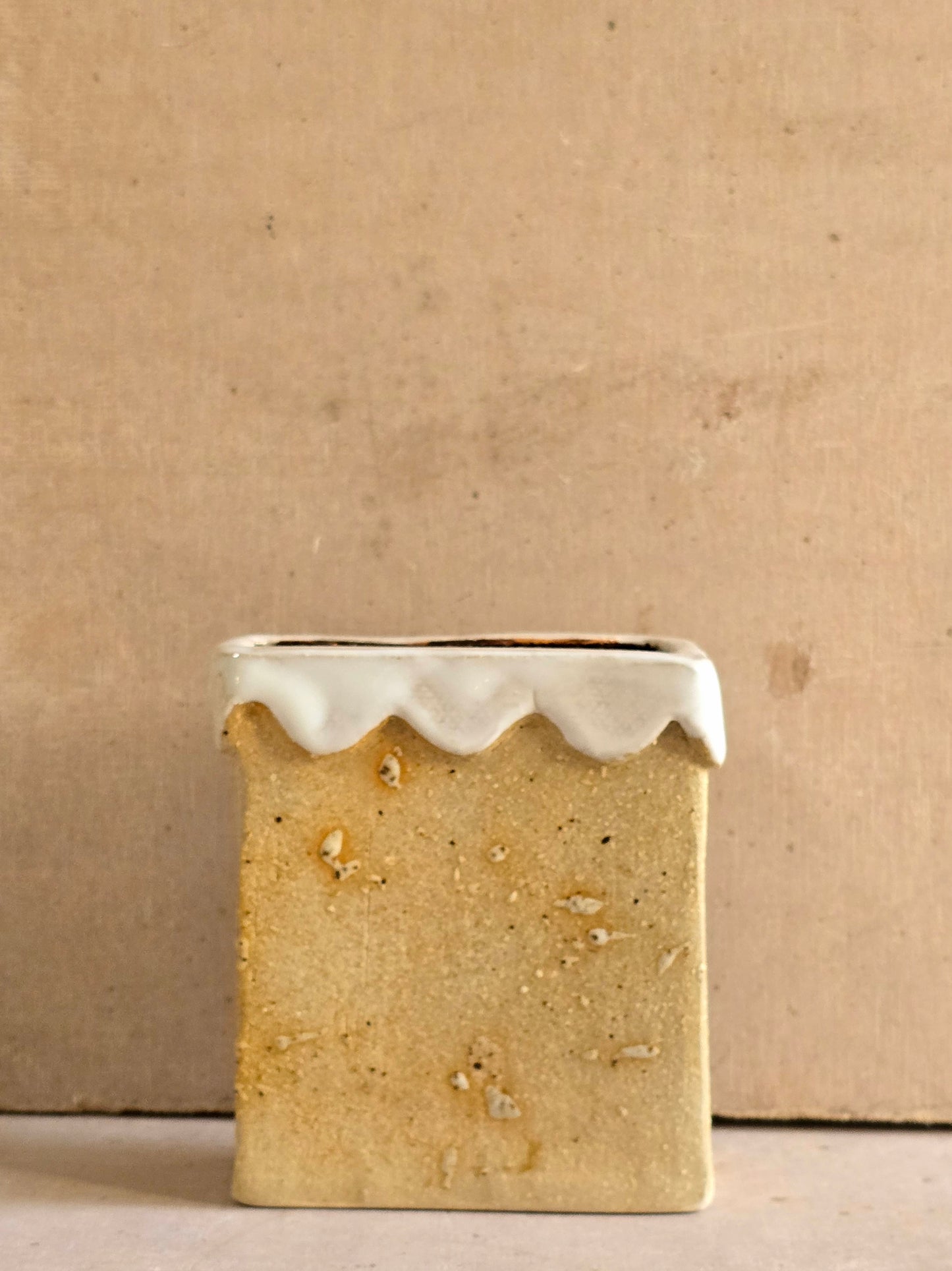Life’s Carnival Vase | Handcrafted Ceramic with Scalloped White Edge & Textured Raw Clay