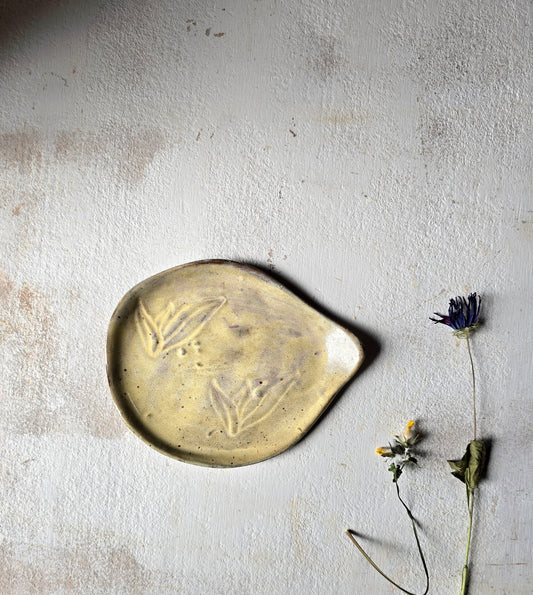 Chamomile & Jacaranda — Handcrafted Leaf-Shaped Trinket and Snack Dish