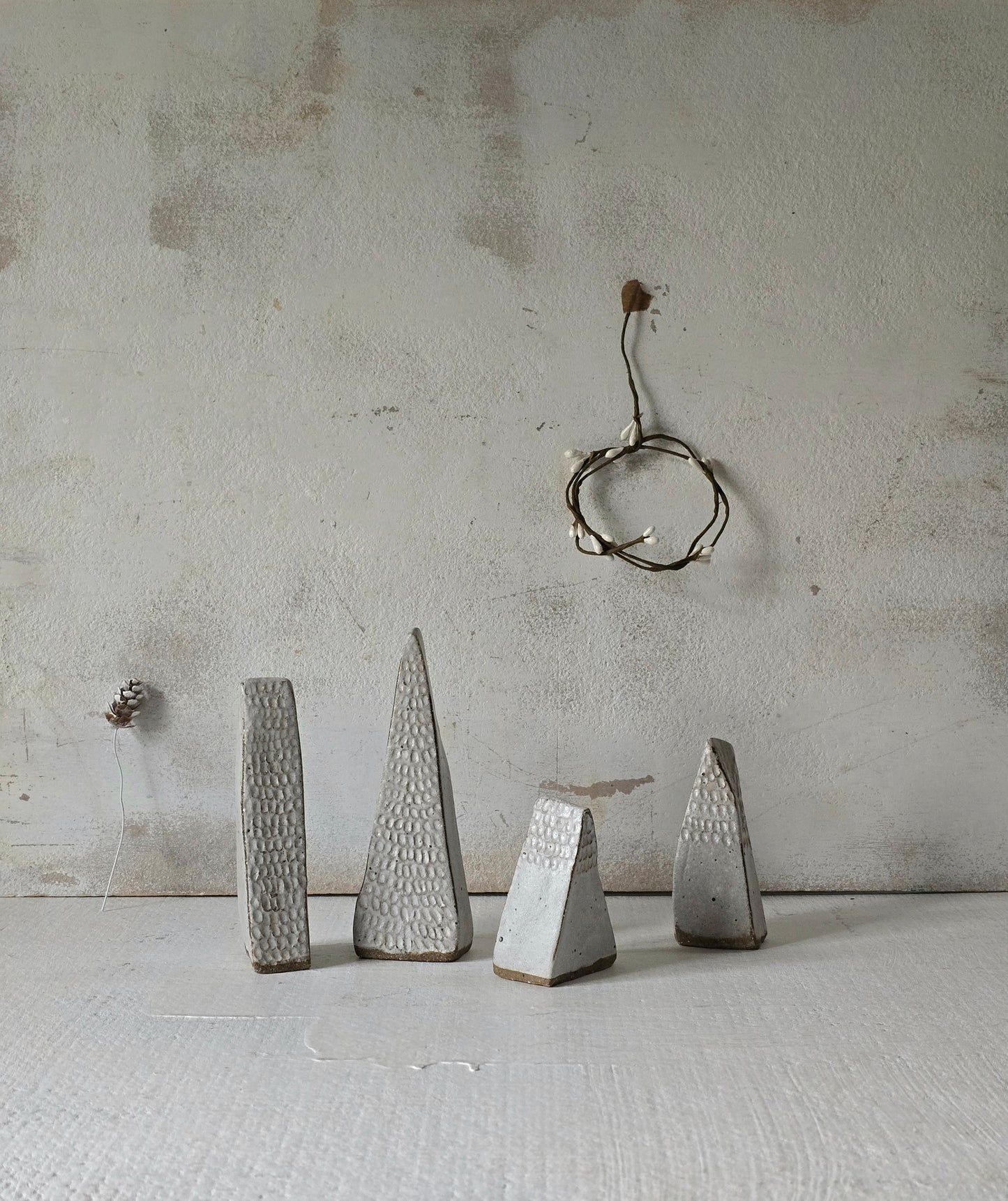 Handcrafted Rustic Ceramic Christmas Tree Decorations – Set of 4 in Dove Grey White Glaze