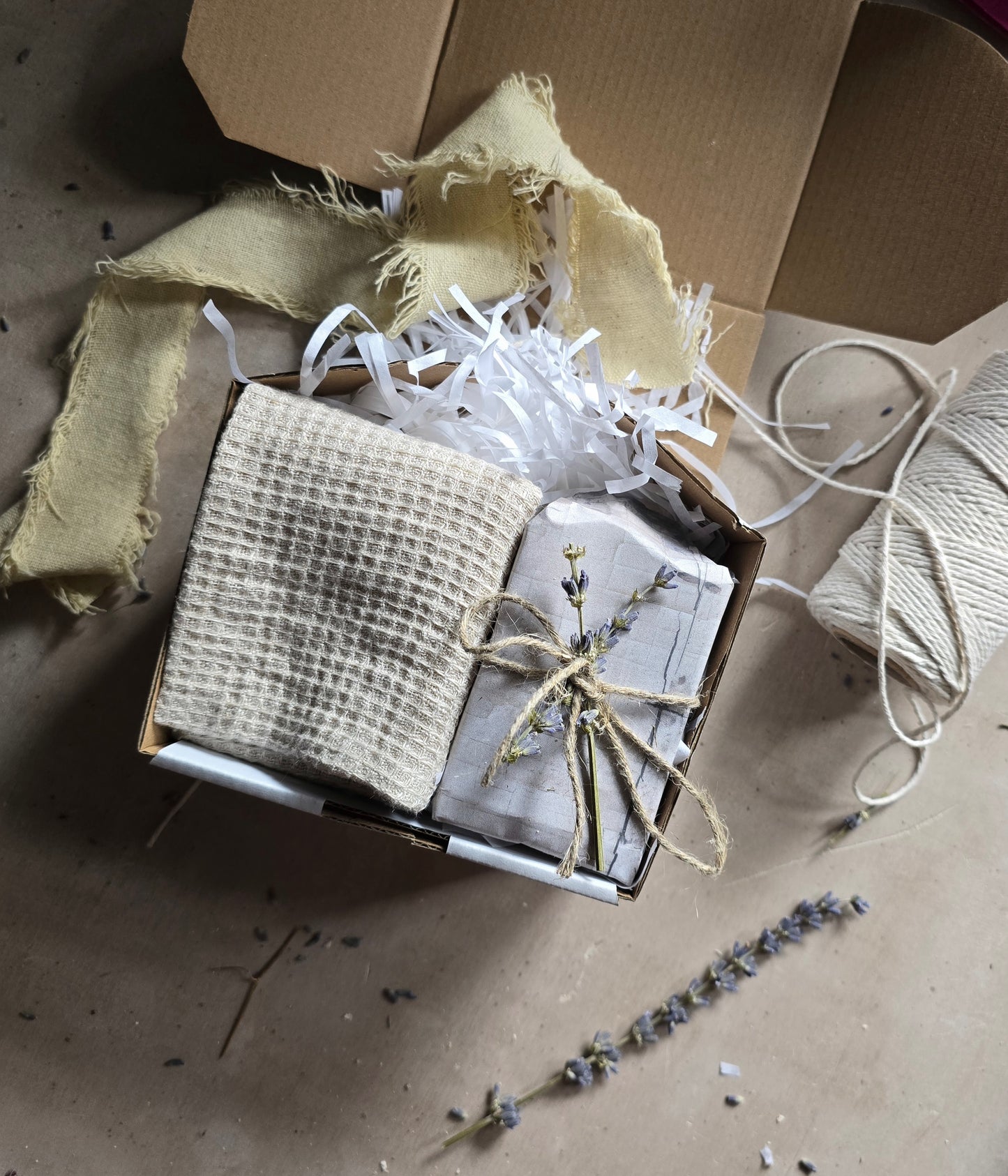 “It’s Peaceful Here” – Artisan Christmas Gift Box