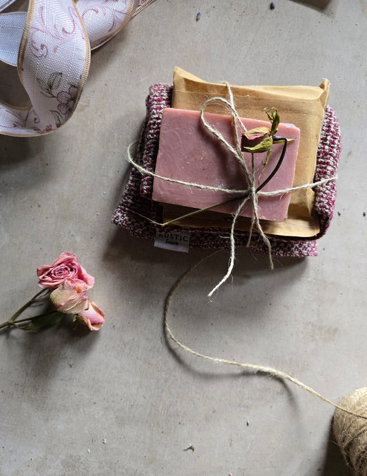 We’re Rosy Here – Artisan Gift Box