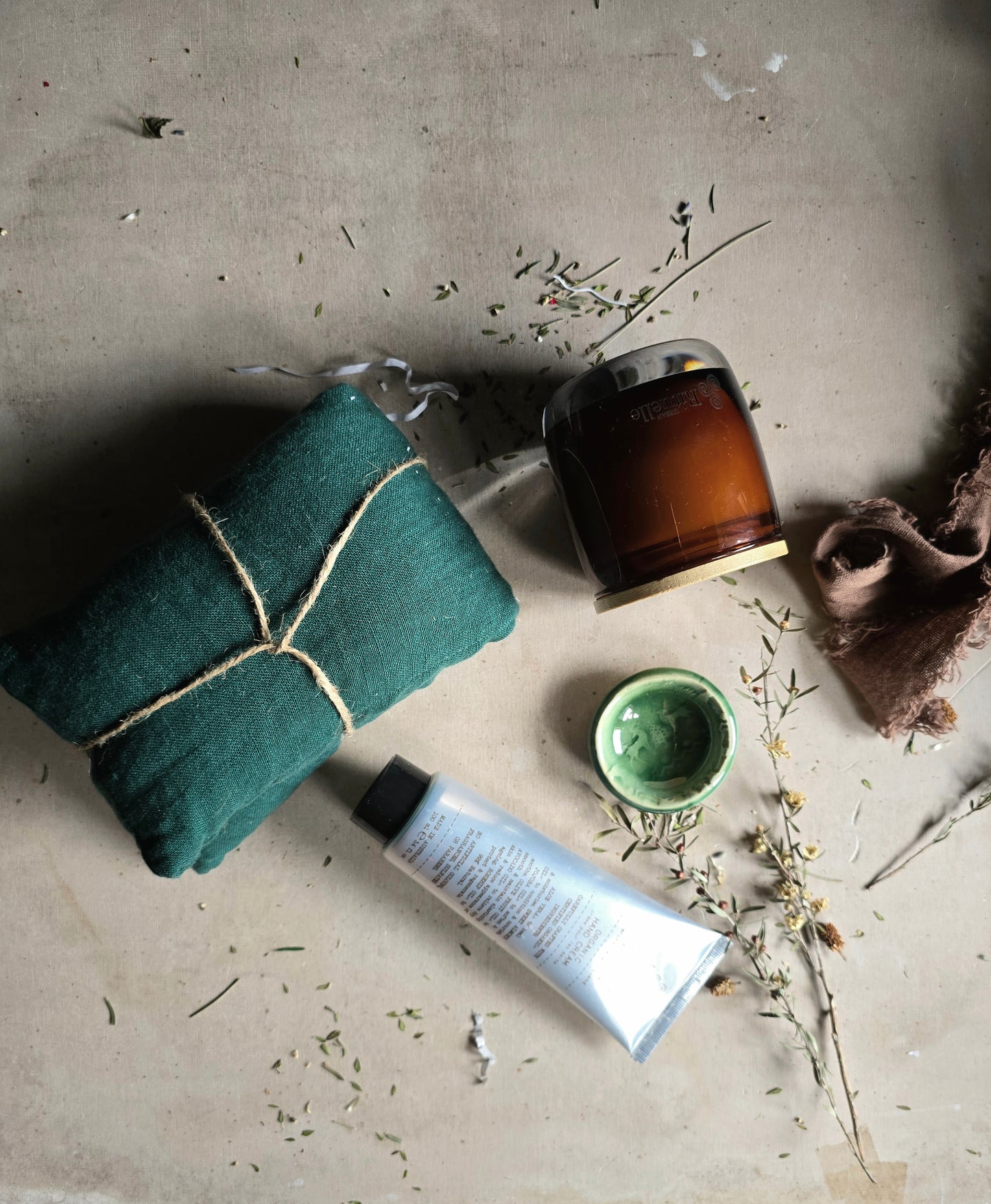 Wellness Gift Box - UPLIFTING • UNIQUE • ARTISAN RENEW & REFRESH Christmas Gift Boxes