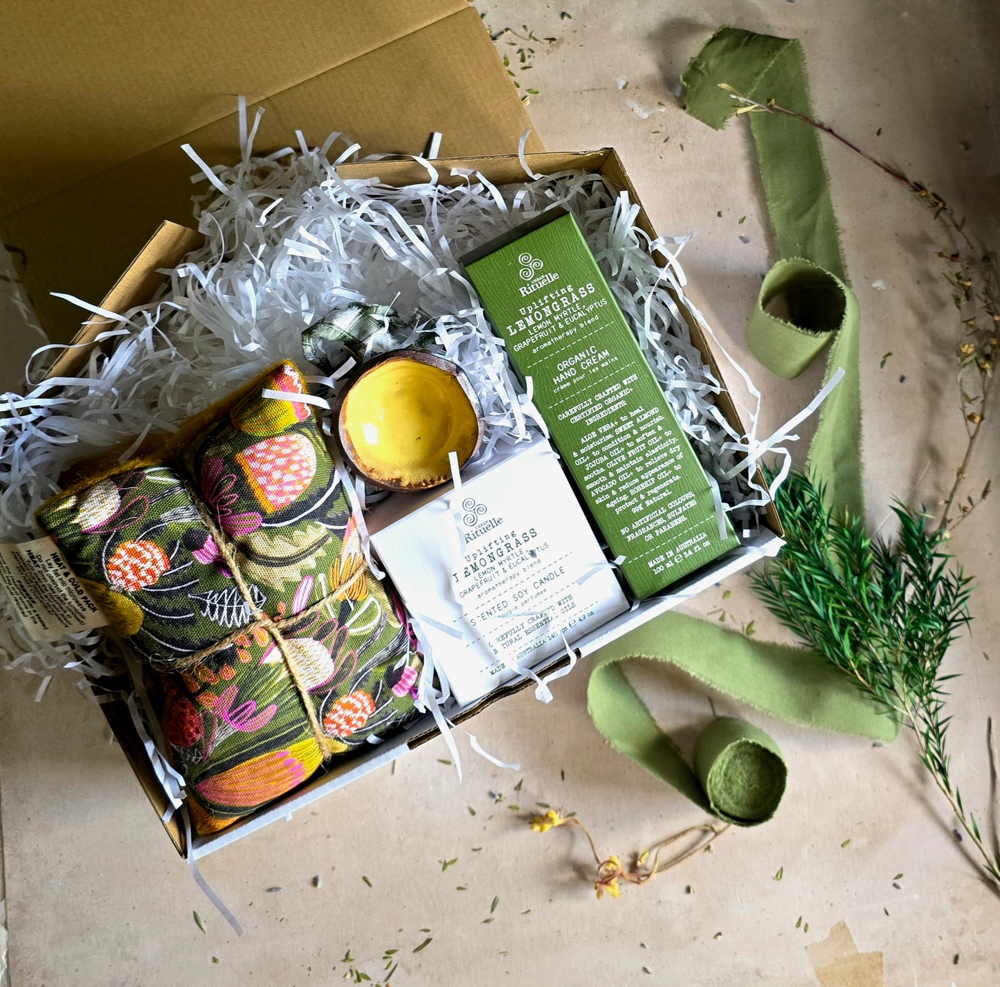 Wellness Gift Box - UPLIFTING • UNIQUE • ARTISAN RENEW & REFRESH Christmas Gift Boxes