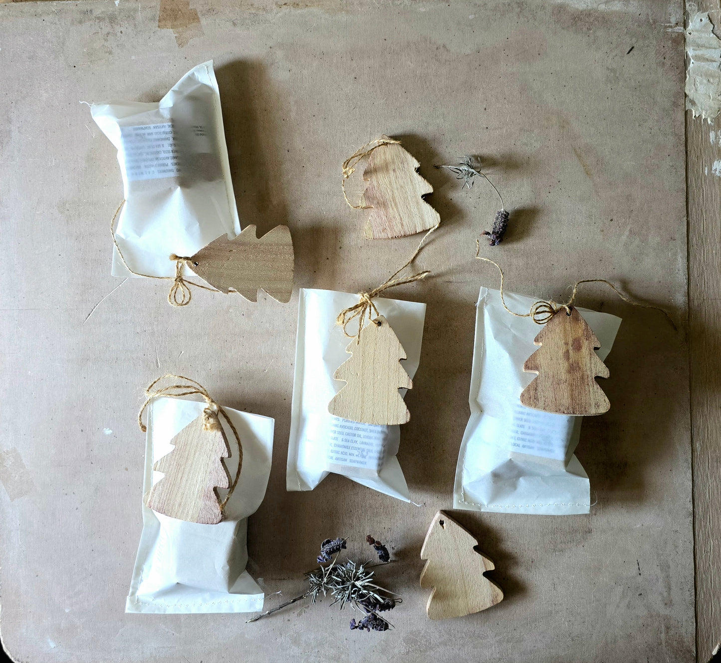 “The Calm & Clarity Christmas Gift Bag — A Little Handmade Moment of Care”