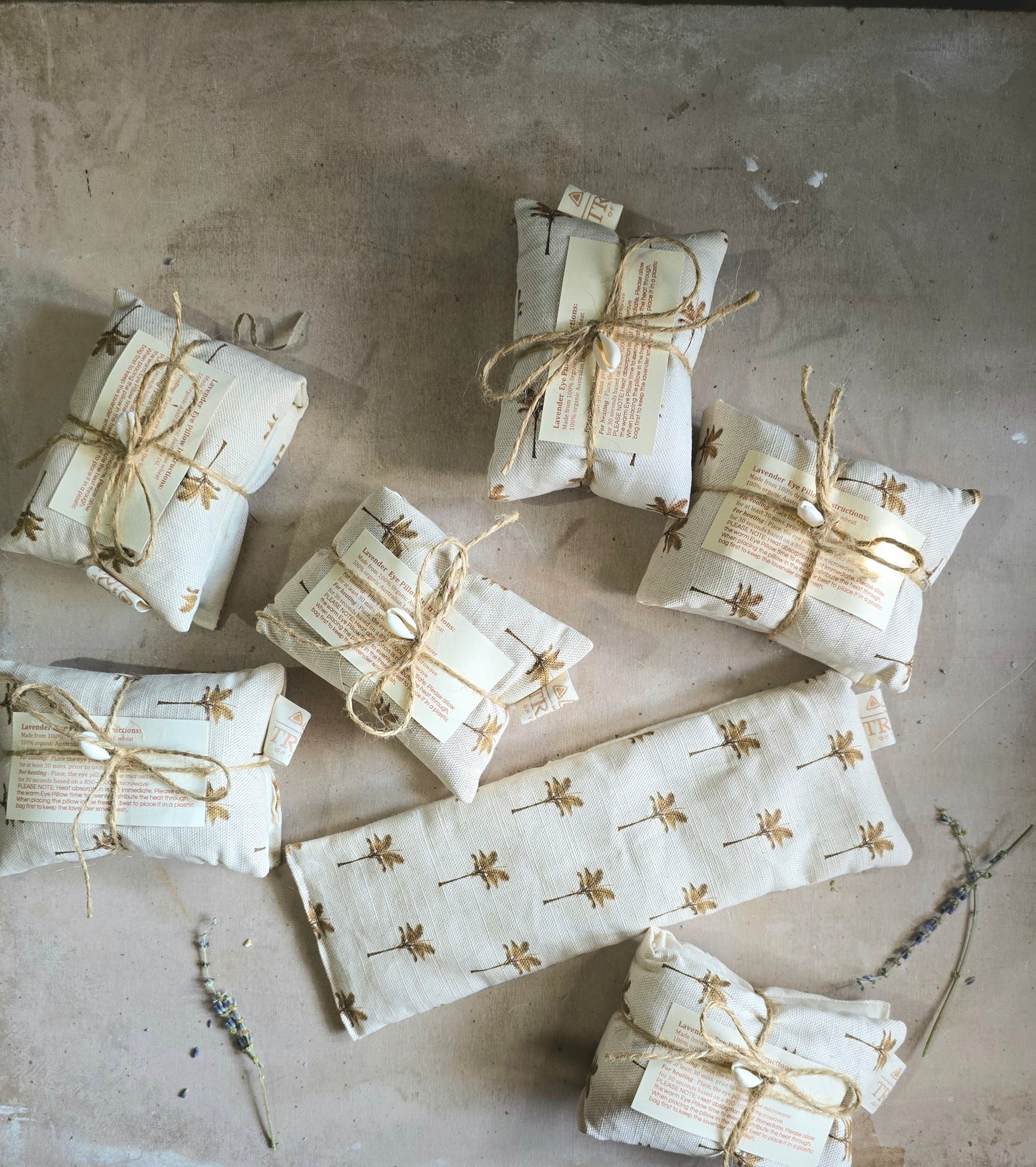 Lavender & Wheat Therapy Eye Pillow – Handmade Modern Rustic Comfort