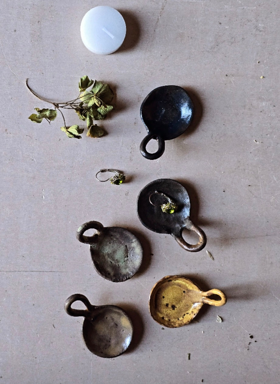 Rustic Handmade Trinket Tray with Handle – Ceramic Ring Dish, Tealight Holder, Mini Hanging Tray