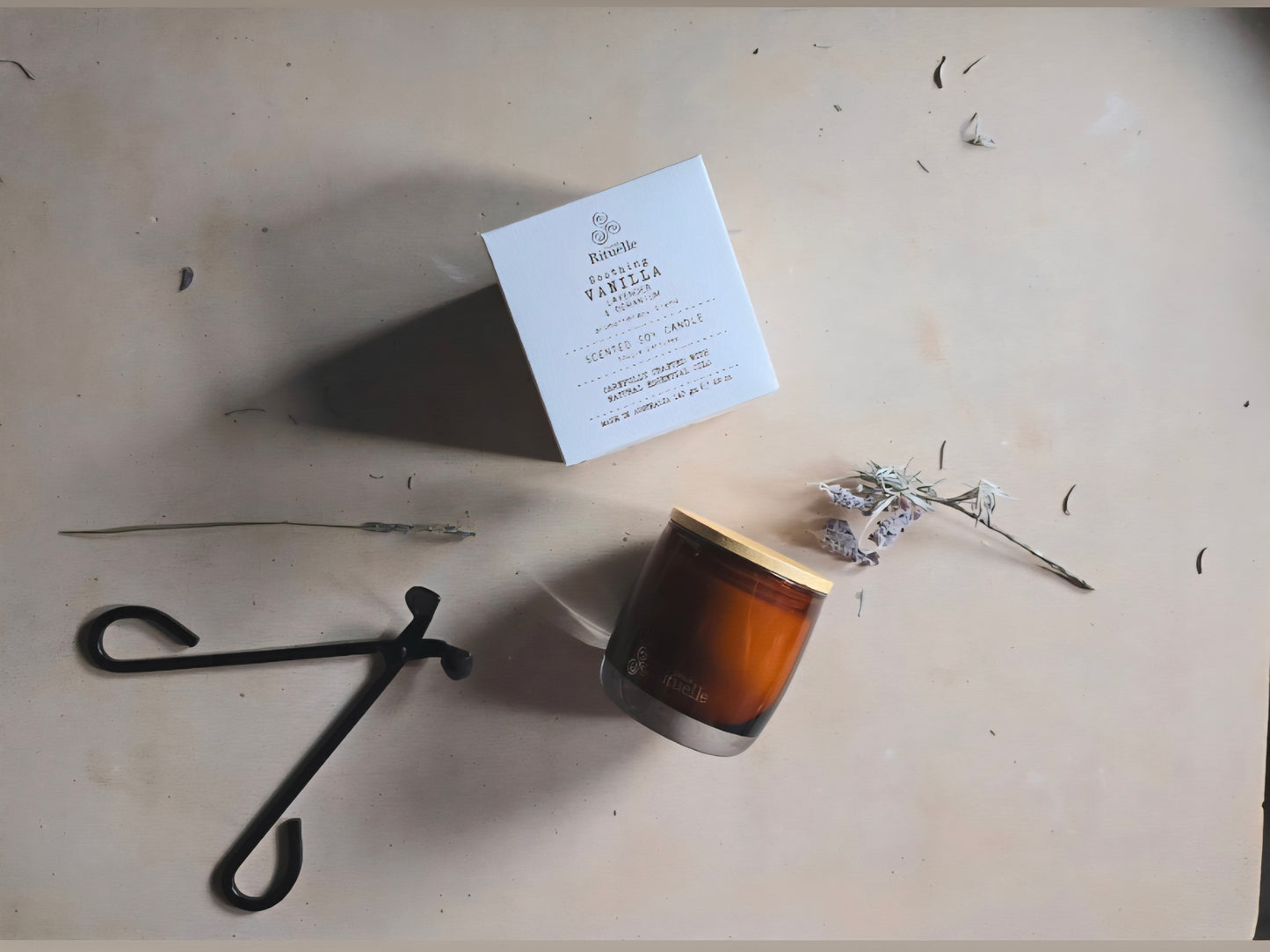 Vanilla Lavender & Geranium – Calming Floral-Woody Soy Coconut Candle